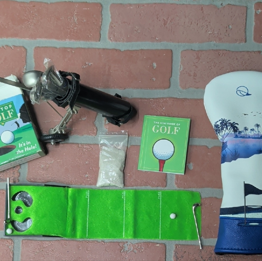 Golf Accessories Lot with Green Putting Mat and Headcover